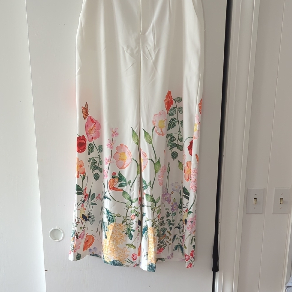 Elegant White The Floral Trousers by AKIRA